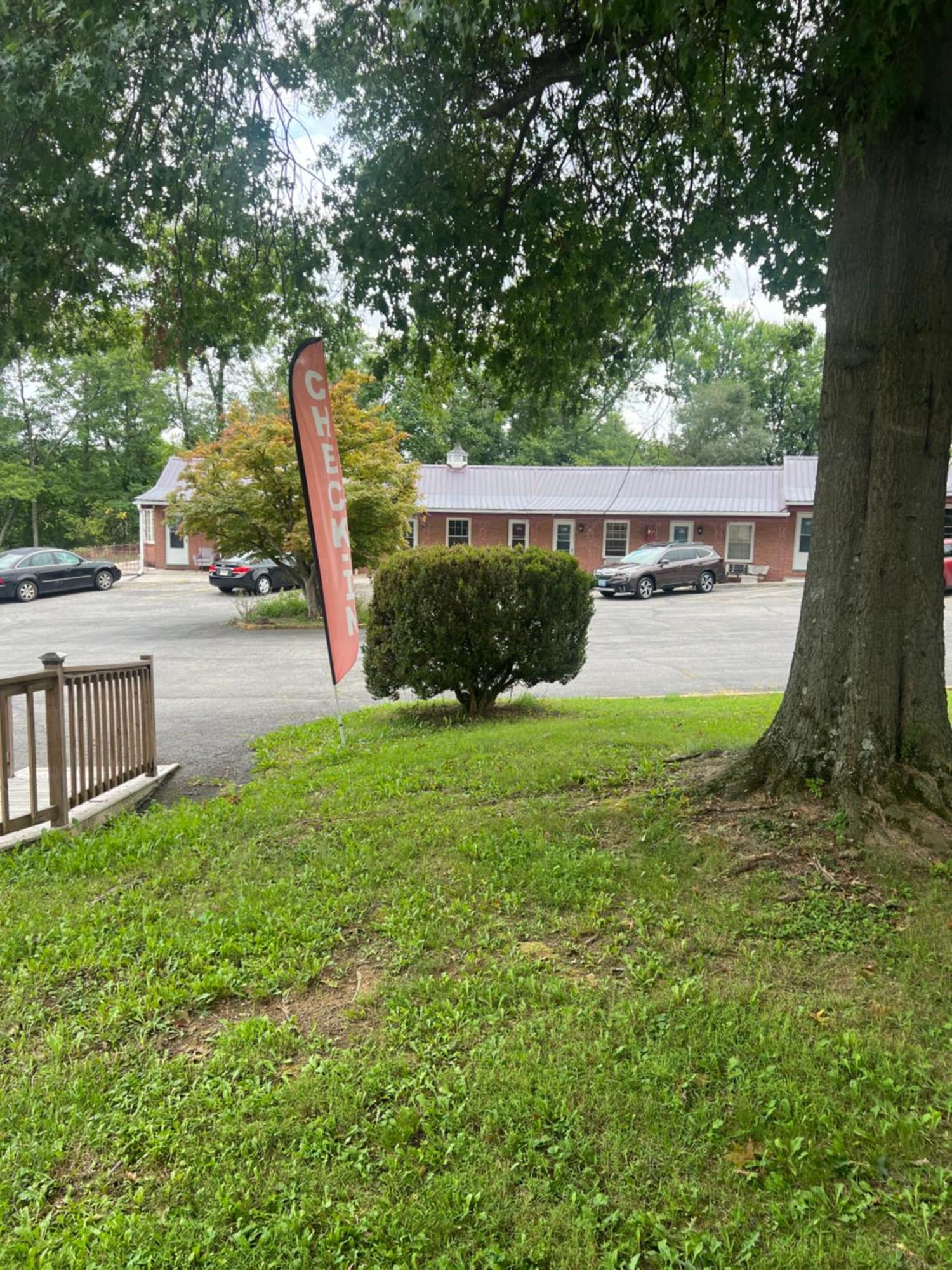 Potomac River Motel Hancock Экстерьер фото